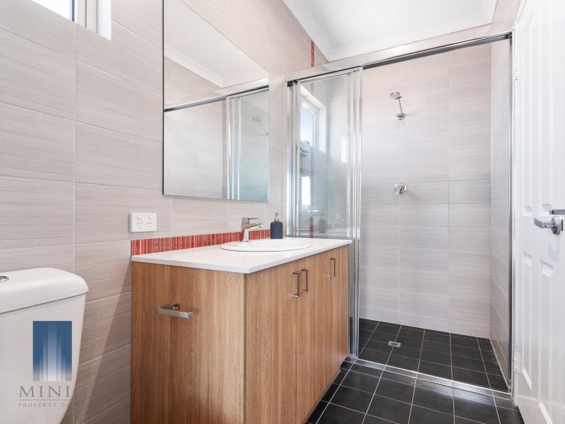 71 Bindoon Loop, Huntingdale WA 6110