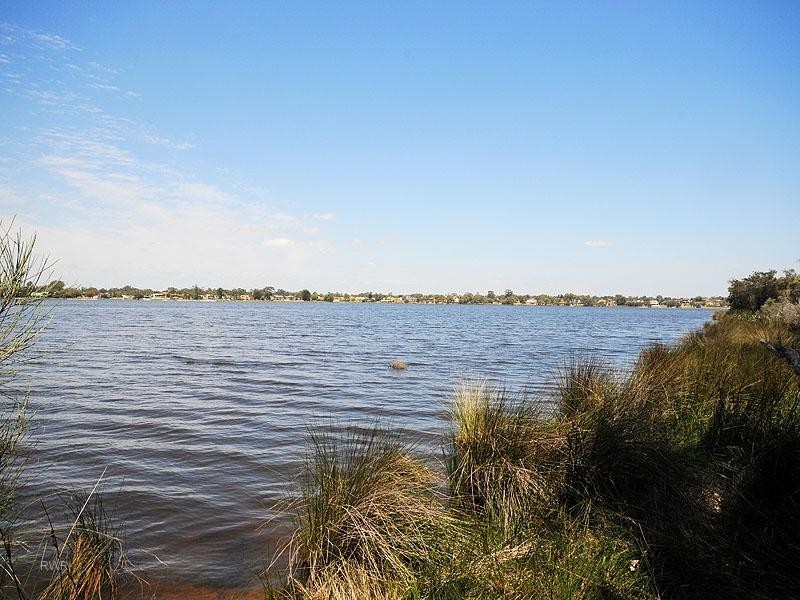 42 Salter Point Parade, Salter Point WA 6152