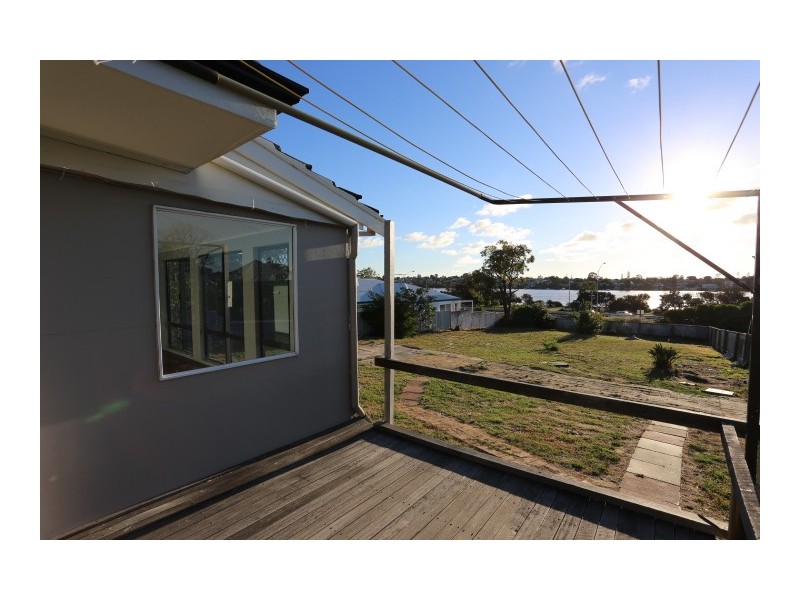 179 Lockhart Street, Como WA 6152