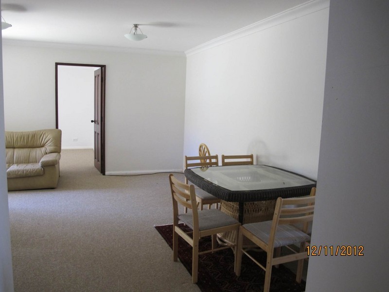 1A Leichardt St, St James WA 6102