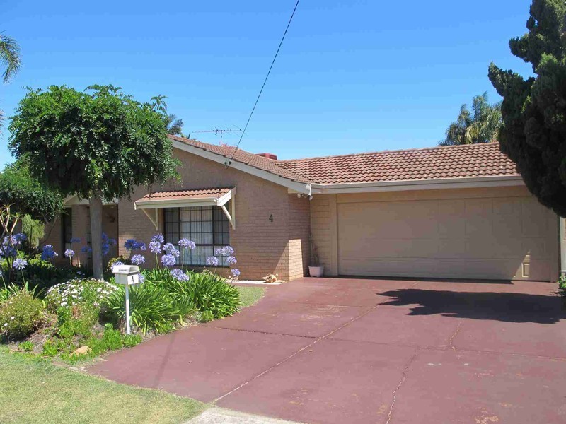 4 Chaparral Crescent, Willetton WA 6155