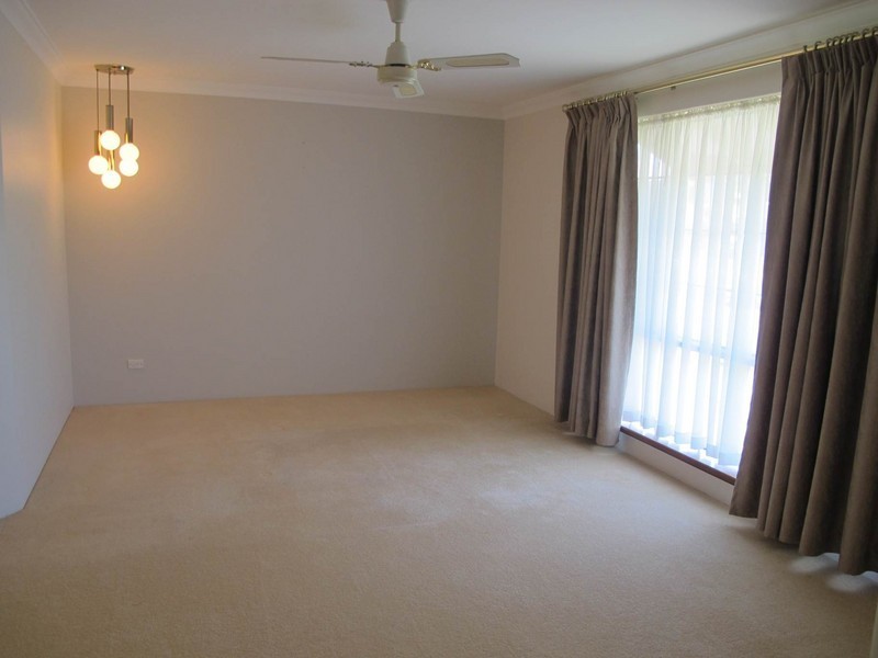 4 Chaparral Crescent, Willetton WA 6155