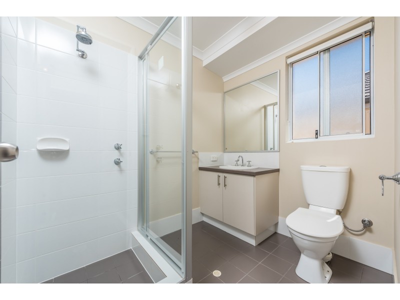 1/25 Montrose Street, Lynwood WA 6147