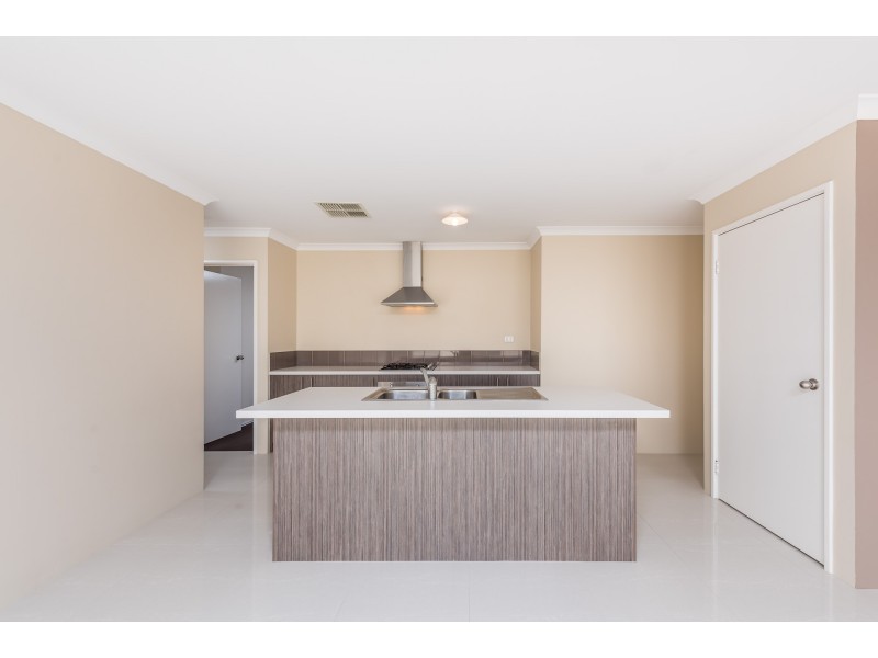 1/25 Montrose Street, Lynwood WA 6147