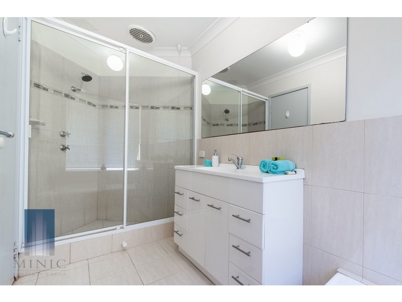 3 Prescott Drive, Kardinya WA 6163