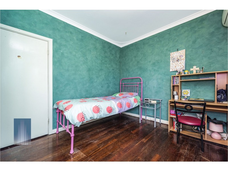 68 Armstrong Road, Wilson WA 6107