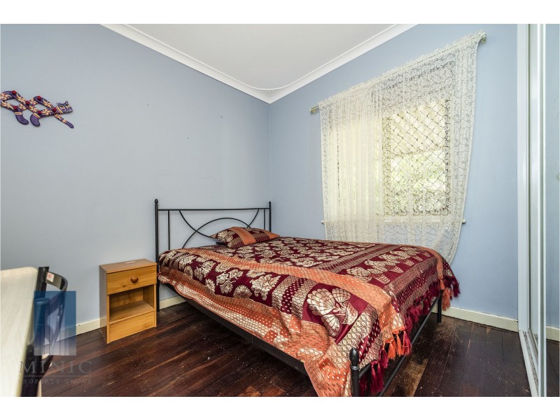 68 Armstrong Road, Wilson WA 6107