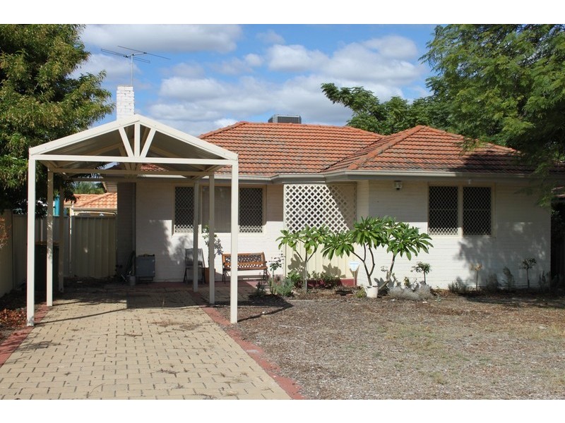 18 EUREKA ROAD, Wilson WA 6107