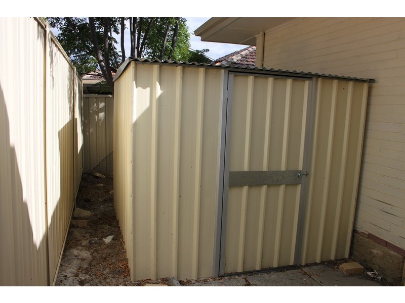 18 EUREKA ROAD, Wilson WA 6107