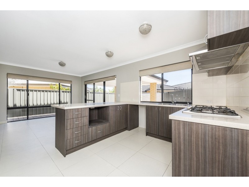 4 Plunkett Turn, Canning Vale WA 6155