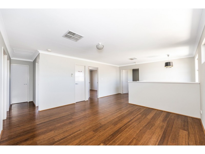 4 Plunkett Turn, Canning Vale WA 6155