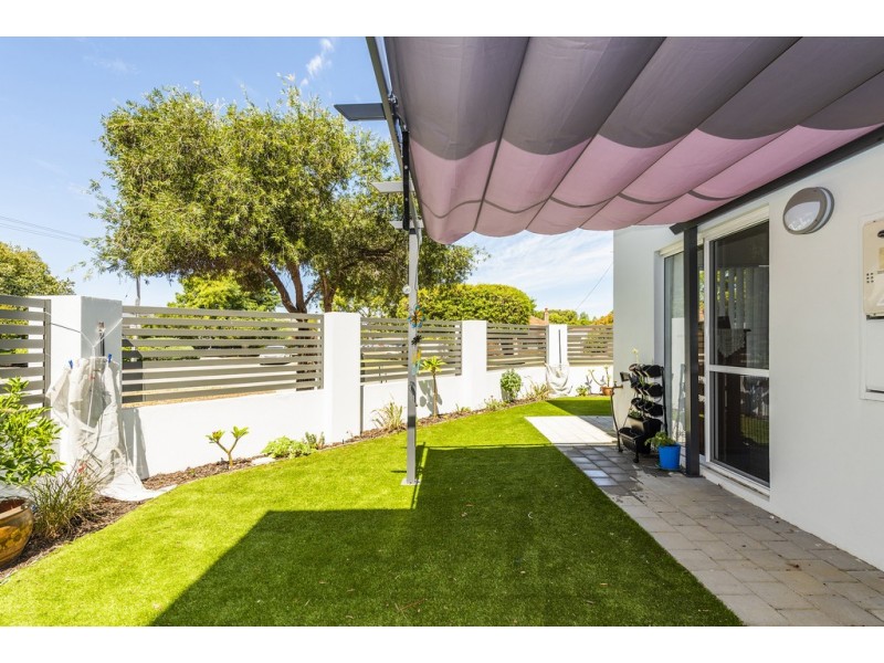 2/18 Davies Lane, Bentley WA 6102