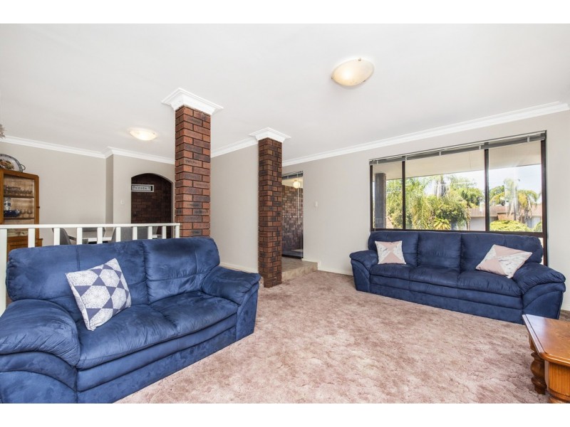 15 Florey Place, Huntingdale WA 6110