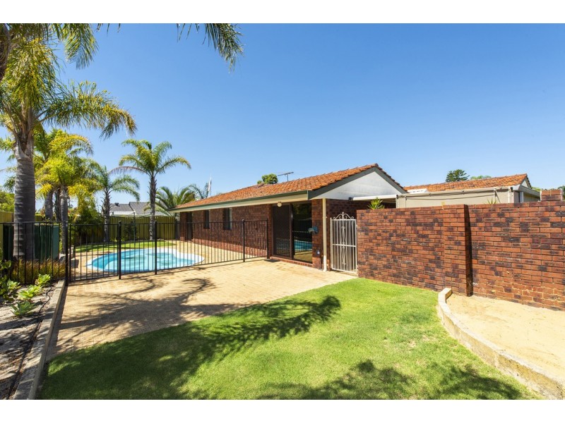 15 Florey Place, Huntingdale WA 6110