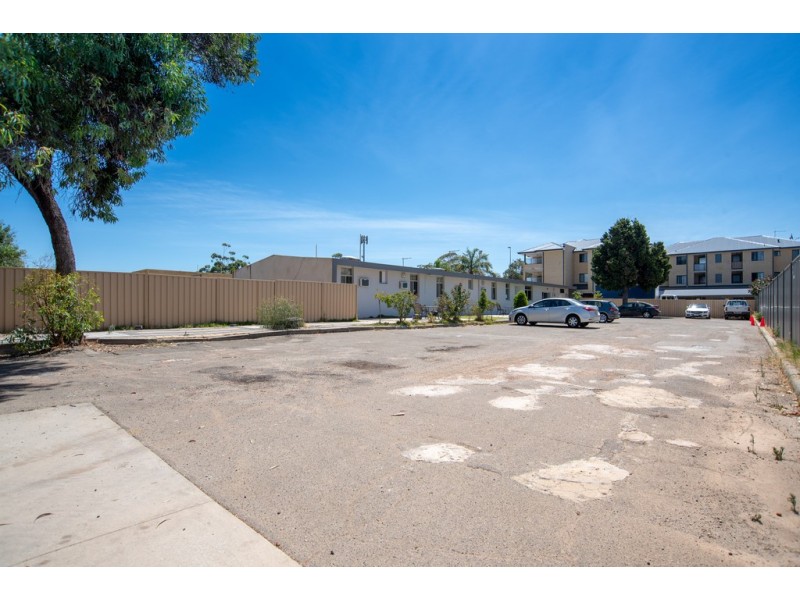 12 Burnley Street, Thornlie WA 6108