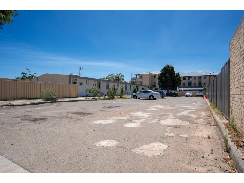 12 Burnley Street, Thornlie WA 6108