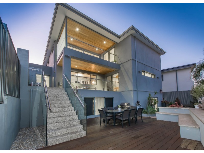 6 Sulman Avenue, Salter Point WA 6152