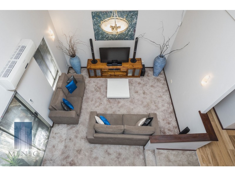 25 Hillock Circle, Leeming WA 6149