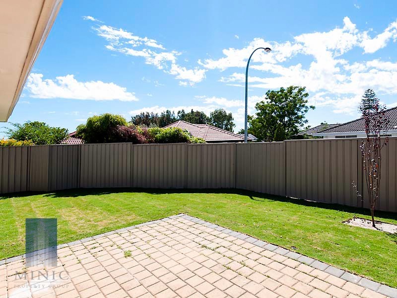 2 CUE COVE, Bentley WA 6102