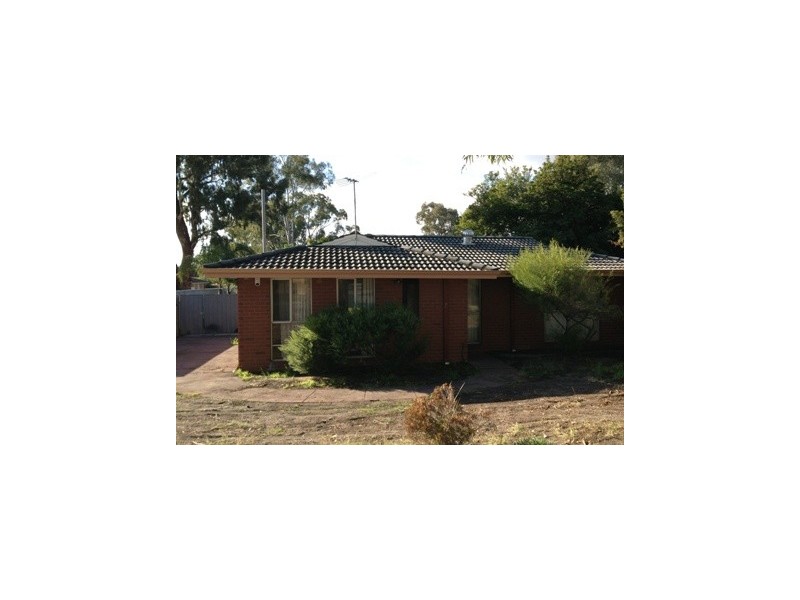 8 Prendiville Way, Langford WA 6147