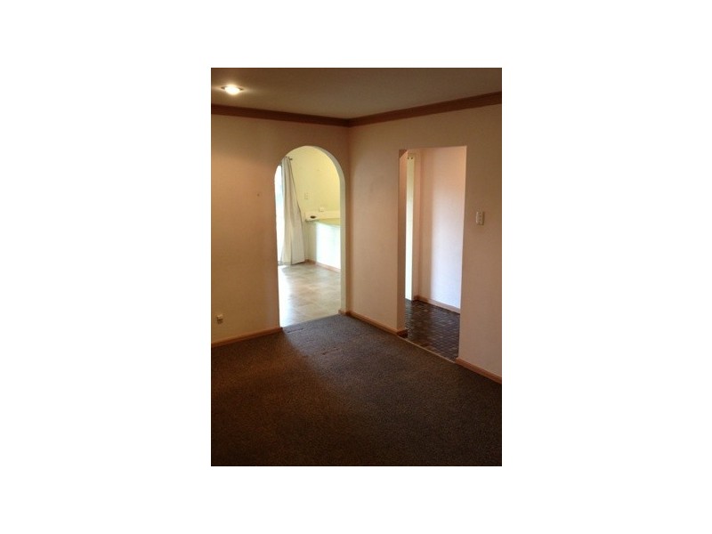 8 Prendiville Way, Langford WA 6147