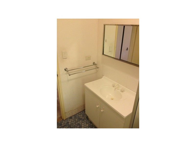 8 Prendiville Way, Langford WA 6147