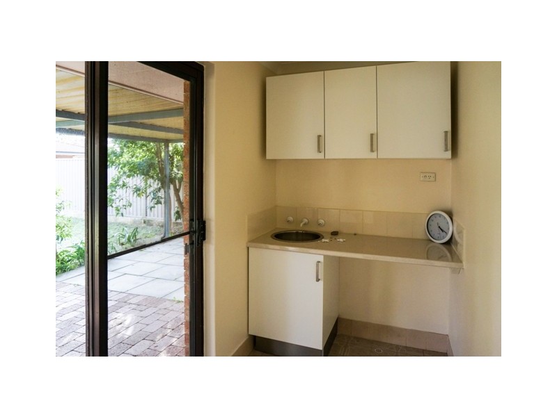 71 Fleming Avenue, Wilson WA 6107