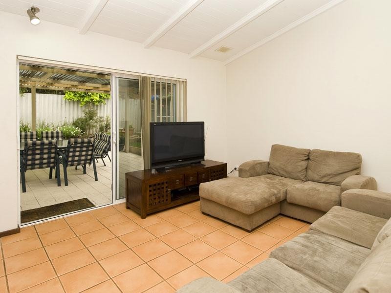 8/191 Watts Road, Wilson WA 6107