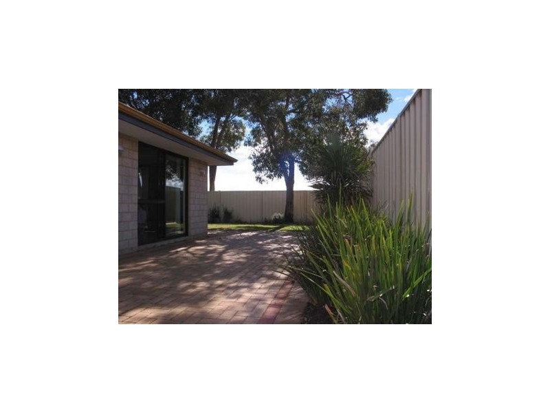 13 Canton Vista, Canning Vale WA 6155