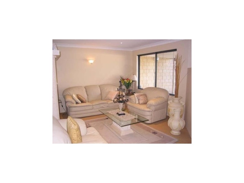 13 Canton Vista, Canning Vale WA 6155