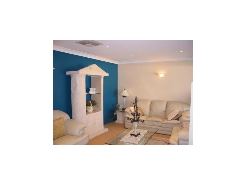 13 Canton Vista, Canning Vale WA 6155