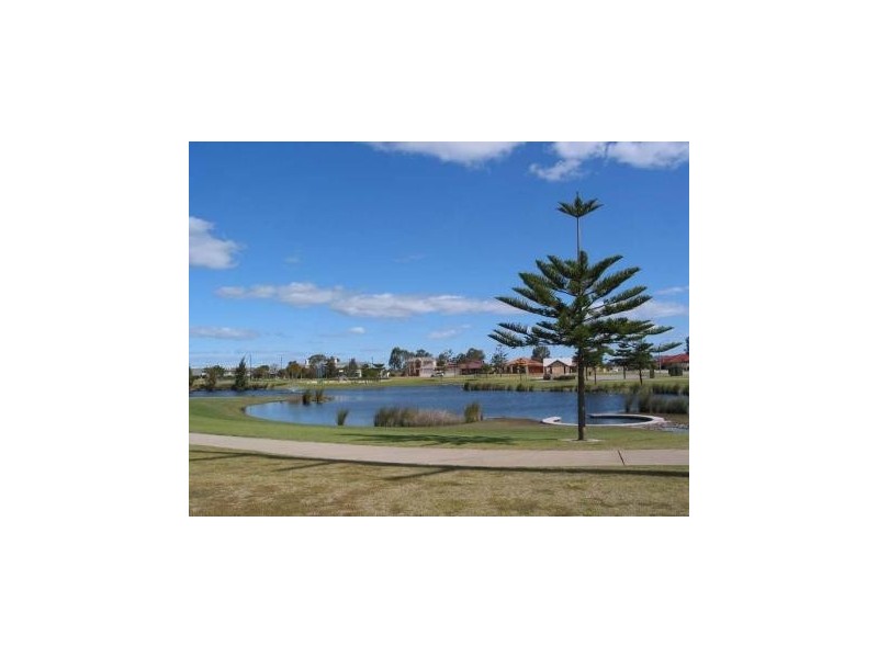 13 Canton Vista, Canning Vale WA 6155