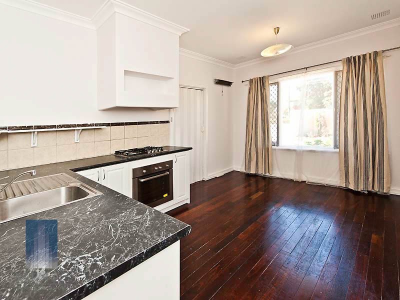 210 High Road, Riverton WA 6148