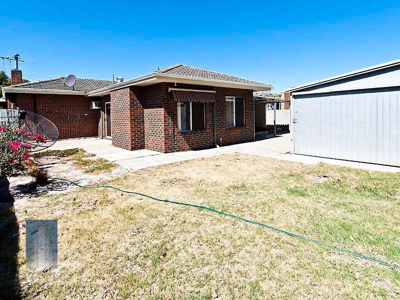 210 High Road, Riverton WA 6148