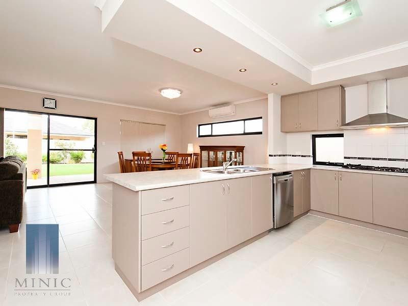 10B Leach Avenue, Riverton WA 6148