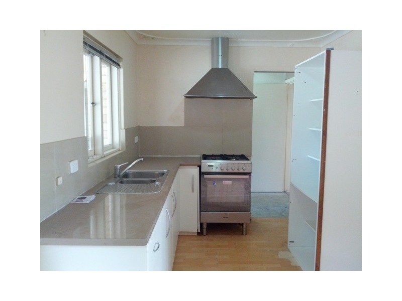 14 LOWTH RD, Beckenham WA 6107