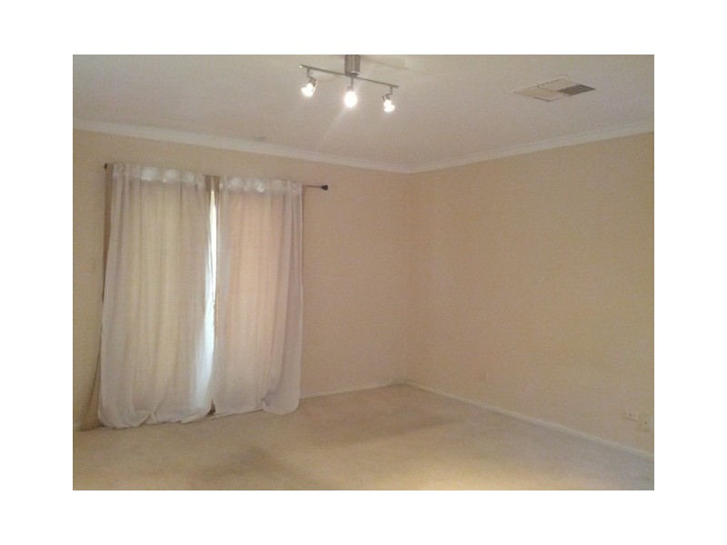 14 LOWTH RD, Beckenham WA 6107