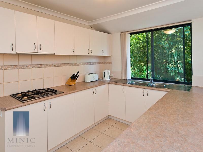 4/228 Corinthian Rd East, Riverton WA 6148