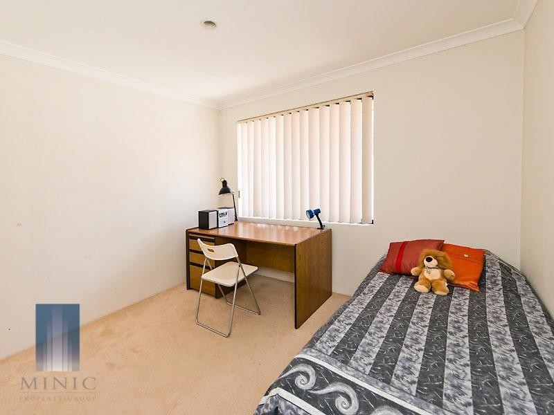 4/228 Corinthian Rd East, Riverton WA 6148