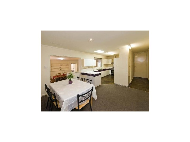 31 Tricourt Grove, Riverton WA 6148