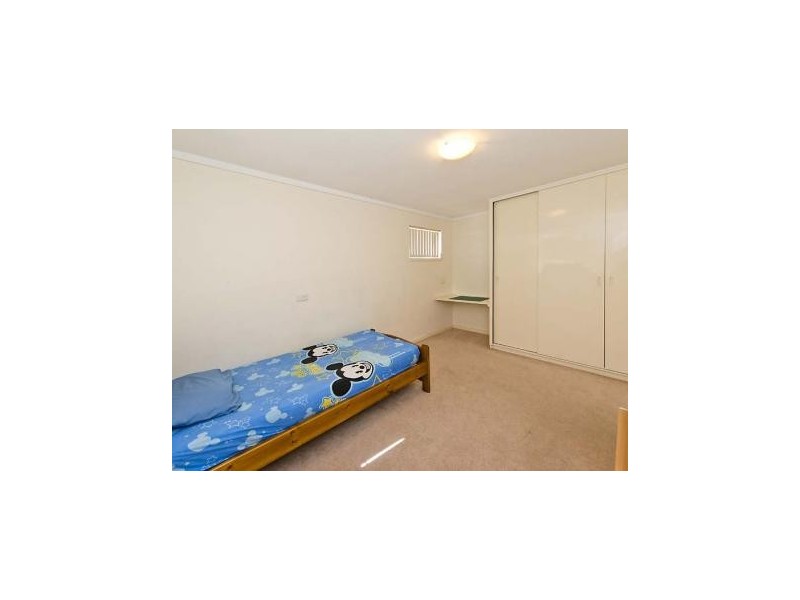 31 Tricourt Grove, Riverton WA 6148