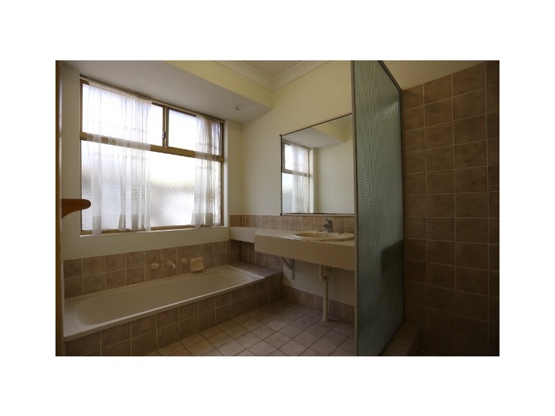 76 Farrington Road, Leeming WA 6149