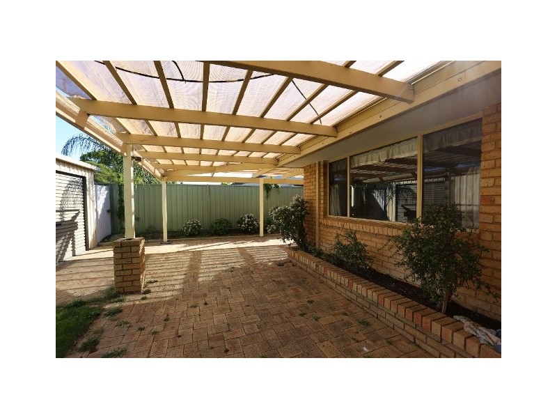 76 Farrington Road, Leeming WA 6149