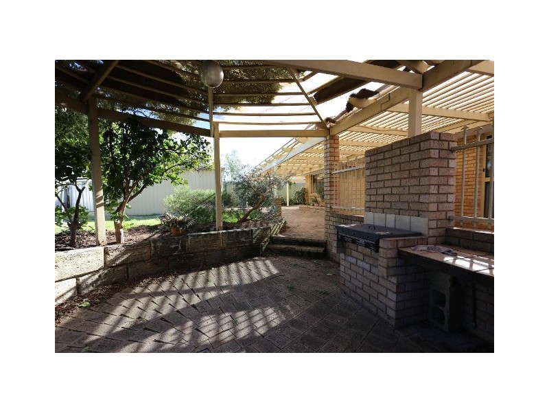 76 Farrington Road, Leeming WA 6149