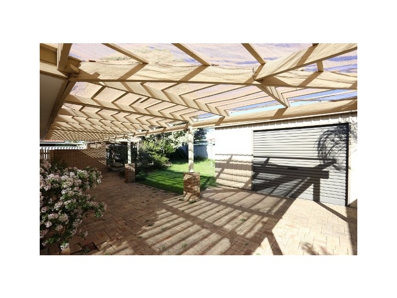 76 Farrington Road, Leeming WA 6149