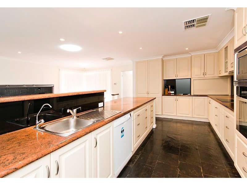 1 Ramsdale Loop, Leeming WA 6149