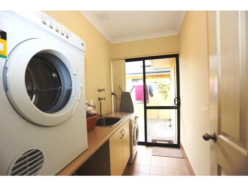 4/212 Corinthian Road, Riverton WA 6148