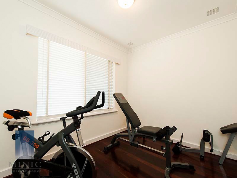 33 Kent Street, Wilson WA 6107