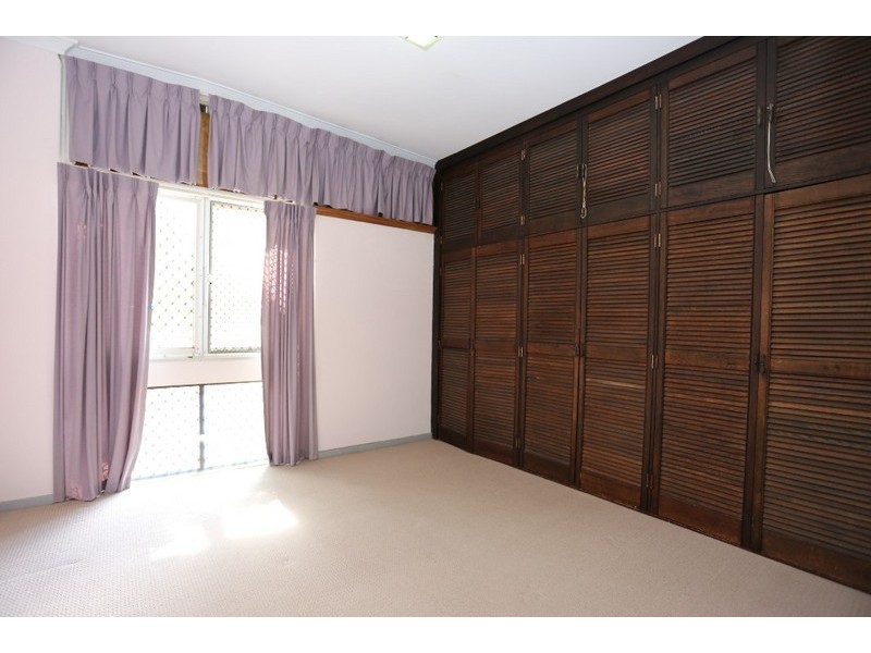 4 Clovelly Crescent, Lynwood WA 6147