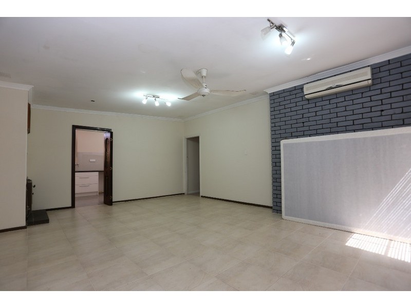 4 Clovelly Crescent, Lynwood WA 6147